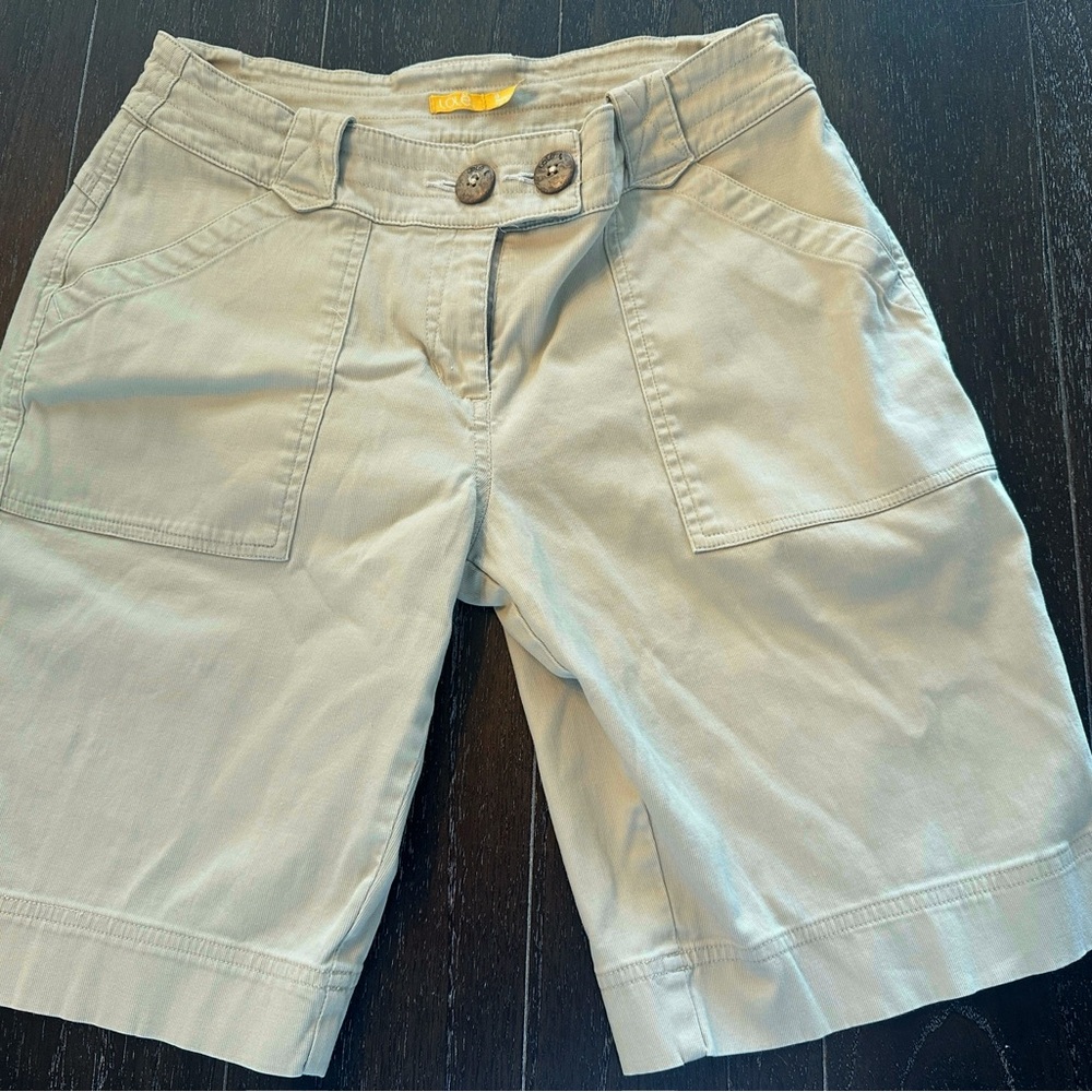 Lole Women's Beige Bermuda Shorts